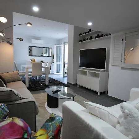 Lejlighed T2 Bis Renove A Centre Avec 2 Terrasses, Clim, Parking, Proche Et Gare. - Fr-1-420-84 *