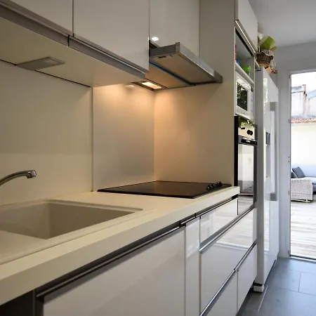 Апартаменты T2 Bis Renove A Centre Avec 2 Terrasses, Clim, Parking, Proche Et Gare. - Fr-1-420-84 *